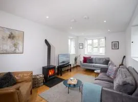 Charming 3-Bedroom Barn in Ambleside by LetMeStay