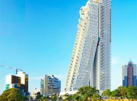 3BR Luxury Apartment in Altair 35th Floor，位于Slave Island的酒店