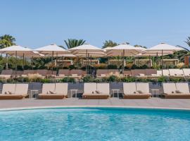 特乐玛ME锡切斯酒店，位于锡切斯的酒店