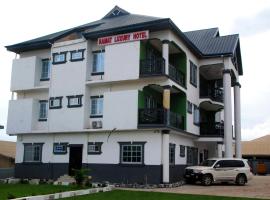 Ramat Luxury Hotel，位于MangpontinKumasi - KMS附近的酒店