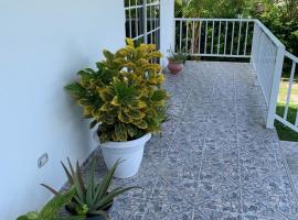 Apartamentos The Captain and His Queen，位于Aguadulce的酒店