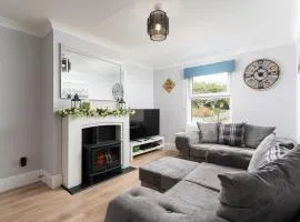 Large newly refurbished modern house, part sea views, south facing garden, parking