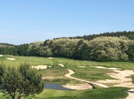 Przytok Golf Resort，位于Przylok的酒店