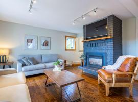 The Alpine I No Service Fee's I Ski-in Ski-Out I，位于锡尔弗斯塔的酒店