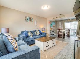 Bright Brigantine Townhome Steps to Beach Access!，位于布里根泰恩的酒店