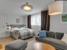 Modern Perfectly Located Apartment