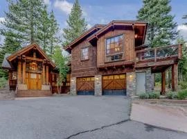 Northstar Hideaway-Private Hot Tub, Shuttle Access