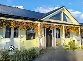 A Beautiful New Property, Walking Distance to the Beach in Esperance WA!，位于埃斯佩兰斯的酒店