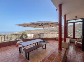 Valsequillo Rural 2BR Home - Terrace & Nature View，位于巴尔塞基略的酒店