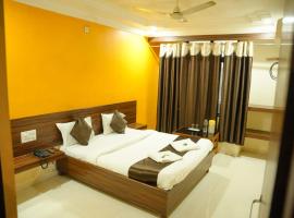 Hotel Sachidanand-Walkable distance from Temple，位于舍地的酒店
