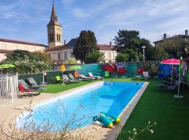 MOODz HOTEL VIENNE，位于蓬泰韦克的酒店