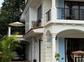 Villa Sorrento - 3BHK - Arpora - Luxury Homestay，位于Goa的酒店