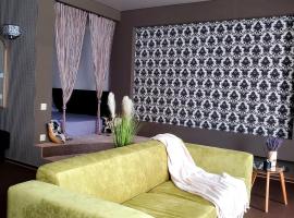 CosHOME - apartament，位于基希讷乌的酒店