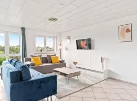 Sunshine - 4 Personen Airport Messe mit TG-Garage