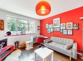 Stylish and Chic 2 Bedroom maisonette in Kingsbury