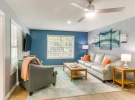 Upscale St Simons Condo Sunroom and Steps to Pool!