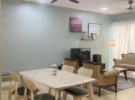 NR Crescent Homestay