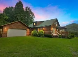 Cozy Mountain Retreat with Scenic Views home