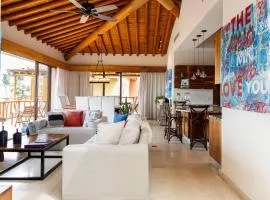 Turquesa Penthouse con 2 pisos, 5 rec.