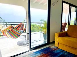 Vue Mer Panoramique, Confort Premium, Plage à 10 Min, à l'Oasis de Karukera，位于圣安尼的酒店