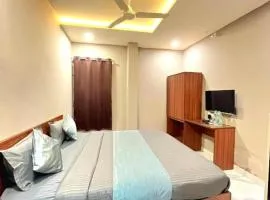 Hotel White Home- Affordable Rooms