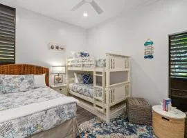 Beautiful 2br condo with partial ocean view