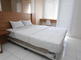 Apartement Riverview Tower Mahakam by Alfa Rooms，位于Tegalgede的酒店