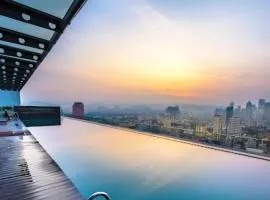 Regalia Infinity Skypool