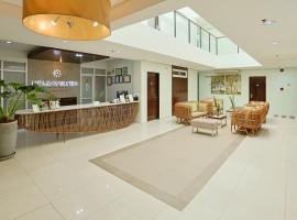 Holiday Suites Business District - formerly Empire Suites Hotel，位于公主港的酒店