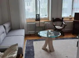 Charmante Jugendstilwohnung mit Tiefengaragenplatz