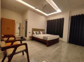 Bed iN Mountain - BNM Stays，位于Chutwāpīpal的酒店