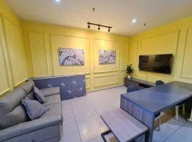 2-5pax 1R1B PREMIUM SUITE, Opposite i-City Shopping Mall, FREE WIFI 55" Smart TV
