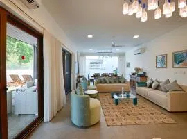 Melhor Stays Villa - L-M108 Luxury 4BHK villa with Private pool at Anjuna