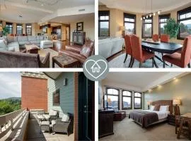 Expansive Luxury Condo - Downtown - Resort 10-Min