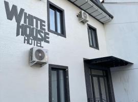 Hotel Tashkent House White，位于Yakkasaray的酒店