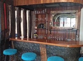 La Maison d'Emma, 10 p, grand spa, 1 h15 de Paris，位于Venon的酒店