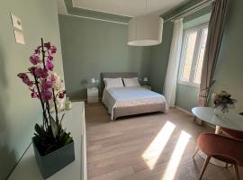 Suites Roma 85，位于恩波利的酒店