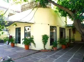 The Lata's- A Pet-Friendly Villa