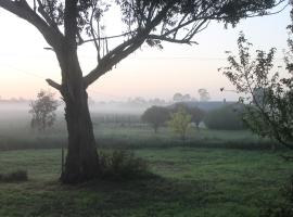 Abington Farm B & B，位于Heyfield的宠物友好酒店