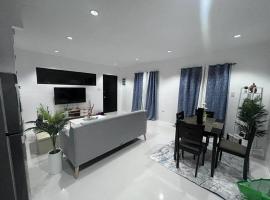 Duplex House for Rent with 3 Bedrooms good for 6，位于Minglanilla的酒店