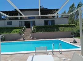 Villa Santoro al Paradiso Verde, Villa intera con Piscina，位于Caiazzo的酒店