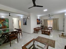 Onyx3, Best 3BHK Luxury Home Stay Thrissur - 7Elysee Homes，位于德里久尔的酒店