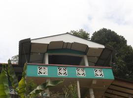 Cliff Heaven Bungalow，位于班德勒韦勒的酒店