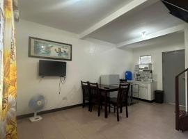 Basic House in Tanza Near SM，位于Tanza的酒店