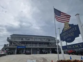 Sandcastle Beachfront Inn