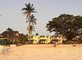 Lovely beach front house 3 bedrooms in Trou aux Biches Mauritius，位于特鲁欧克比赫斯的别墅