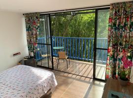 Habitación con espectacular vista，位于萨兰托的酒店