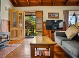 StayAU Birchwood Cottage 2BR Yarra Valley Cottage