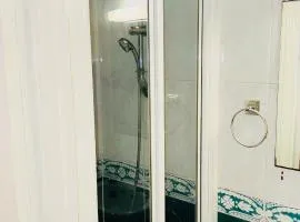 The Bliss 9 Home Stay, Self check in with smart lock, Non Smoking Home in and out