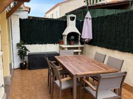 Casa adosada en Vilafortuny, Cambrils，位于坎布里尔斯的酒店